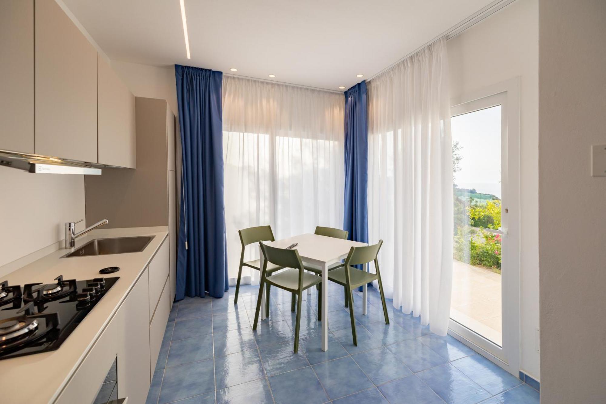 Aura Maris Beach Residence Mazzaforno تْشيفالو المظهر الخارجي الصورة